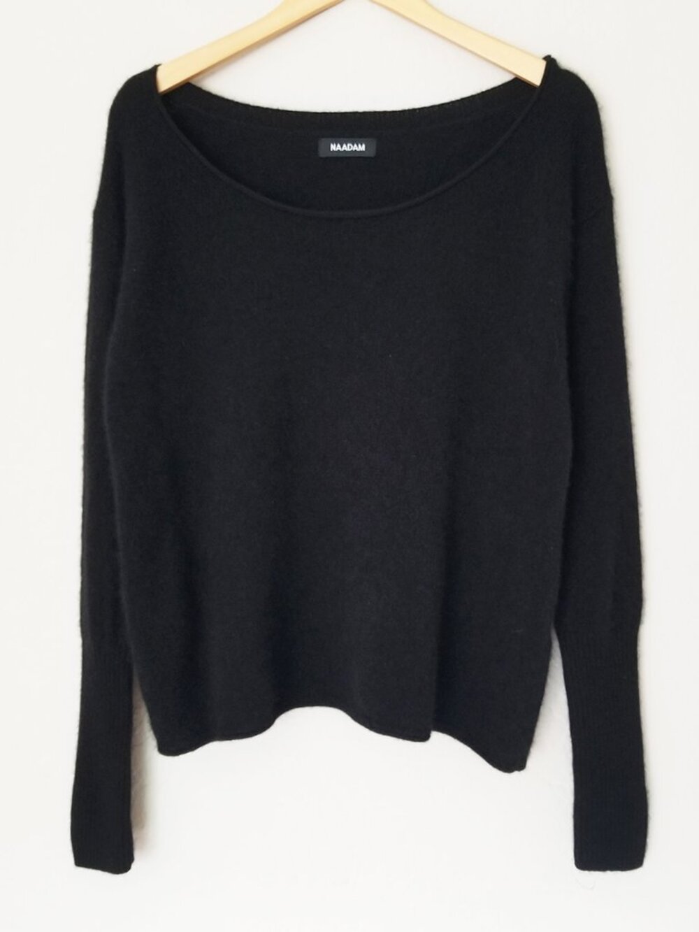 NAADAM Lightweight Cashmere Boatneck Sweater M Off Shoulder Black $148 Luxury - Picture 6 of 16